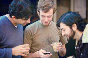 skróty klawiszowe na iOS i Androida