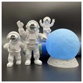 Ozdobne Figurki Astronautów z Lampą w Kształcie Księżyca - Srebrny / Błękit