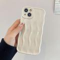 iPhone 15 3D Linear Wavy Case - biały