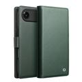 Skórzane etui z odpinanym portfelem 2 w 1 na iPhone Air Qialino - kompatybilne z MagSafe - zielony