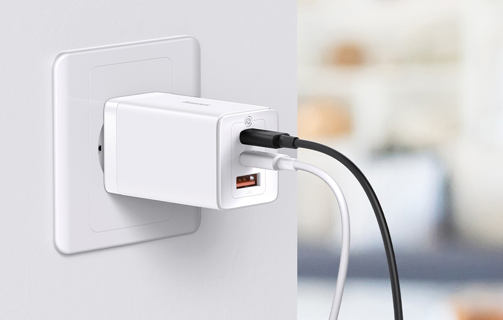 Ładowarka ścienna Baseus GaN5 Pro 65W - 2xUSB-C, USB-A - biała